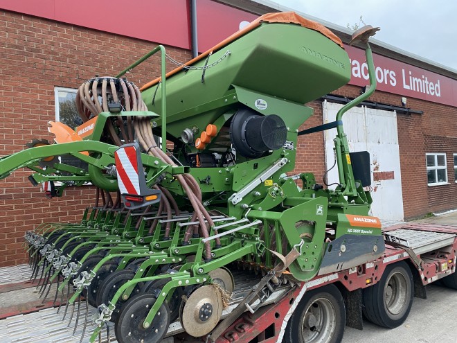 Amazone 3M Combination Drill KG3001 3 M Power Harrow with Centaya 3000 Super 3m drill Isobus