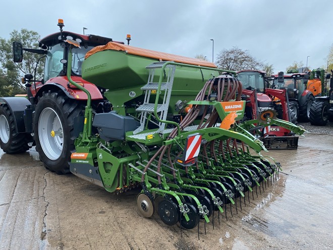 Amazone 3M Combination Drill, Centaya 3000 Super 3m drill Isobus paired with KG3001 special  3m Power Harrow