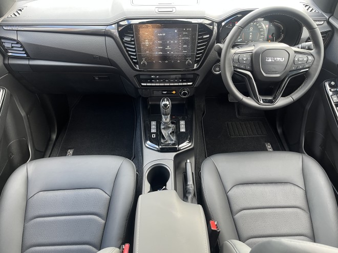 Isuzu D-Max V-Cross Steel Edition Auto