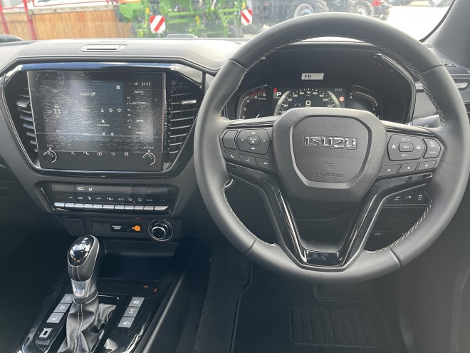 Isuzu D-Max V-Cross Steel Edition Auto