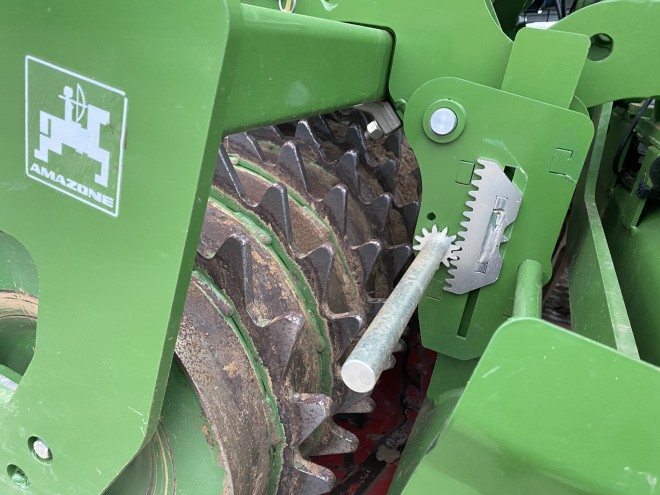 Amazone 3M Combination Drill KG3001 3 M Power Harrow with Centaya 3000 Super 3m drill Isobus