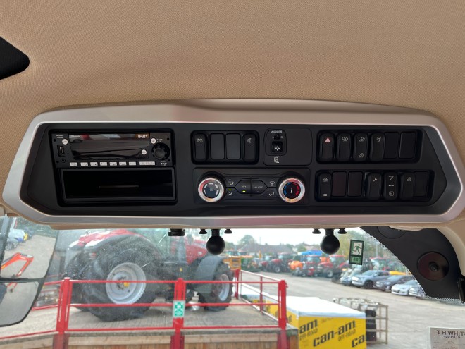 Case IH Puma 200 CVX AFS Connect C/W Front Linkage and Full Accuguide