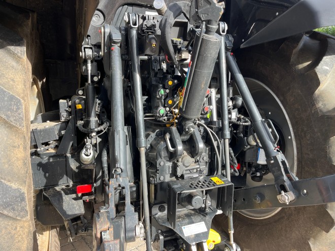 Case IH Puma 200 CVX AFS Connect C/W Front Linkage and Full Accuguide