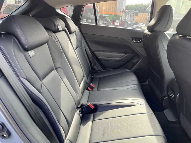 Subaru Crosstrek Touring 2.0 e-Boxer AT AWD Offshore Blue Metallic