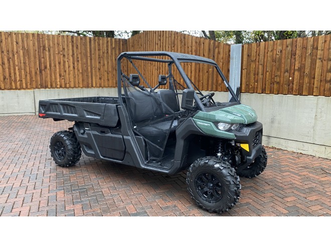 Can-Am SSV Traxter PRO DPS 64 HD10