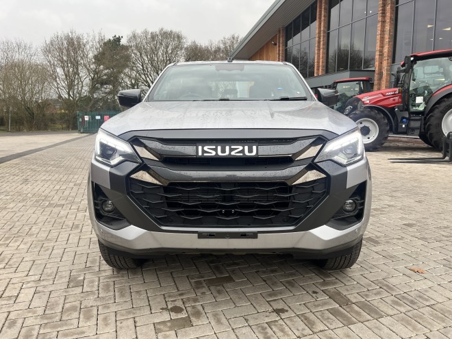 Isuzu D-Max V-Cross Auto Mercury Silver
