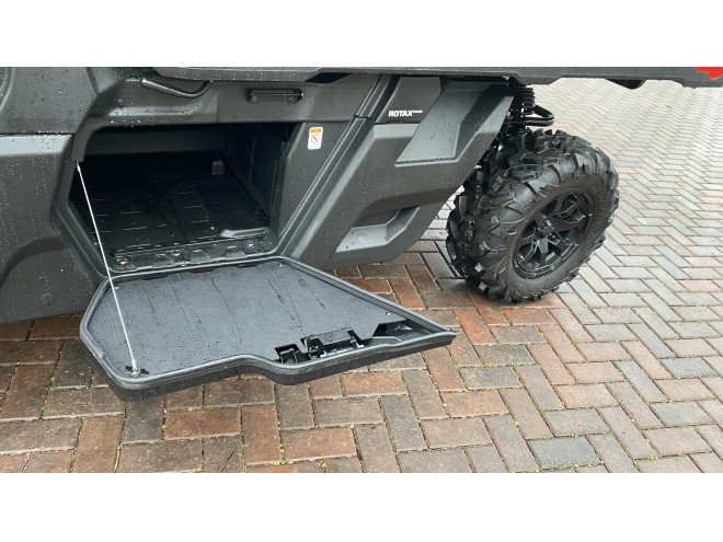 Can-Am SSV Traxter PRO DPS 64 HD10