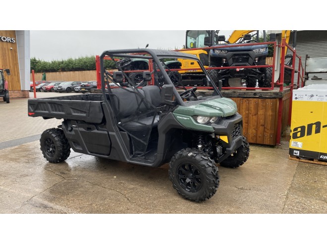 Can-Am SSV Traxter PRO DPS 64 HD10