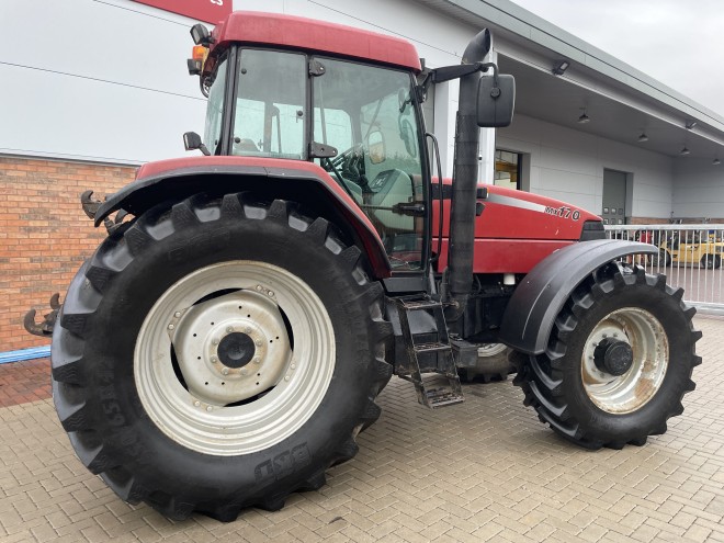 Case IH MX 170