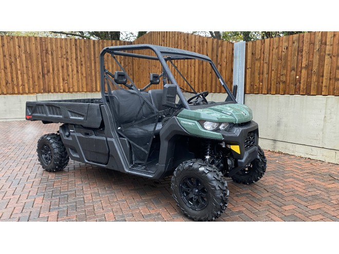 Can-Am SSV Traxter PRO DPS 64 HD10