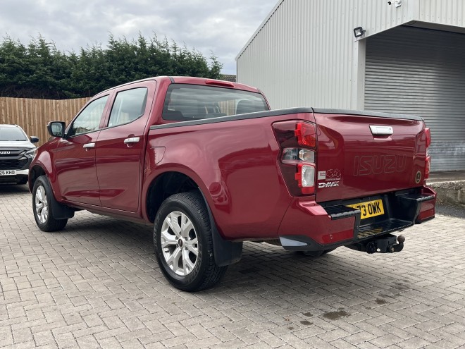 Isuzu D-Max DL20 Double cab Spinel Red