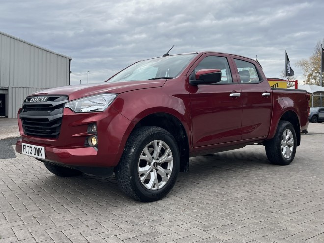 Isuzu D-Max DL20 Double cab Spinel Red