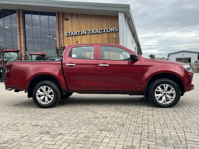 Isuzu D-Max DL20 Double cab Spinel Red