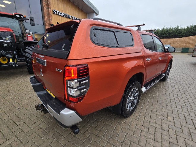 Mitsubushi L200 Barbarian X