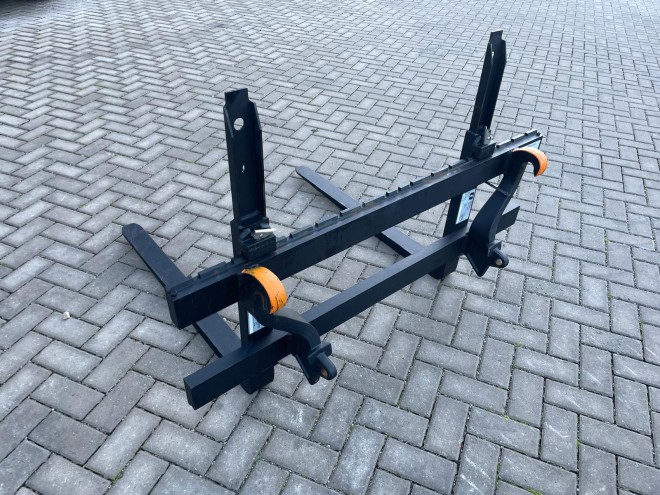 Quicke Euro 8 pallet tines