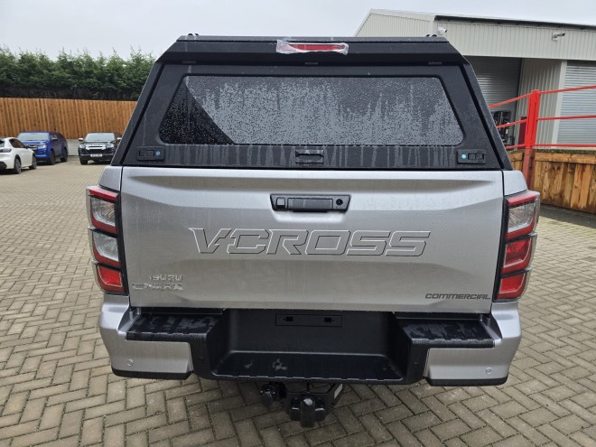 Isuzu DMAX V-Cross Commercial Mercury Silver