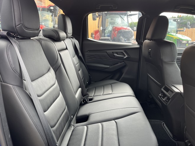 Isuzu D-MAX V-Cross Automatic Biarritz Blue