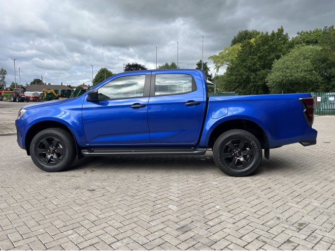 Isuzu D-MAX V-Cross Automatic Biarritz Blue
