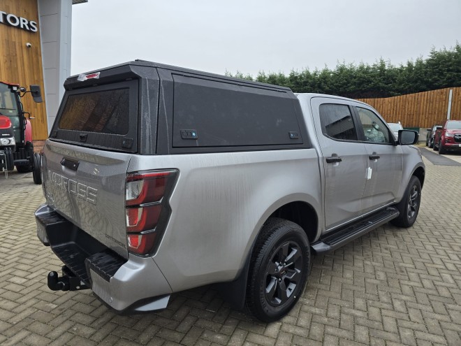 Isuzu DMAX V-Cross Commercial Mercury Silver