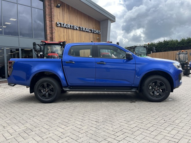 Isuzu D-MAX V-Cross Automatic Biarritz Blue