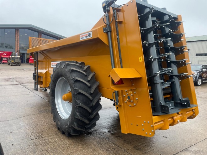Richard Western Delilah D15 Vertical Beater Manure Spreader