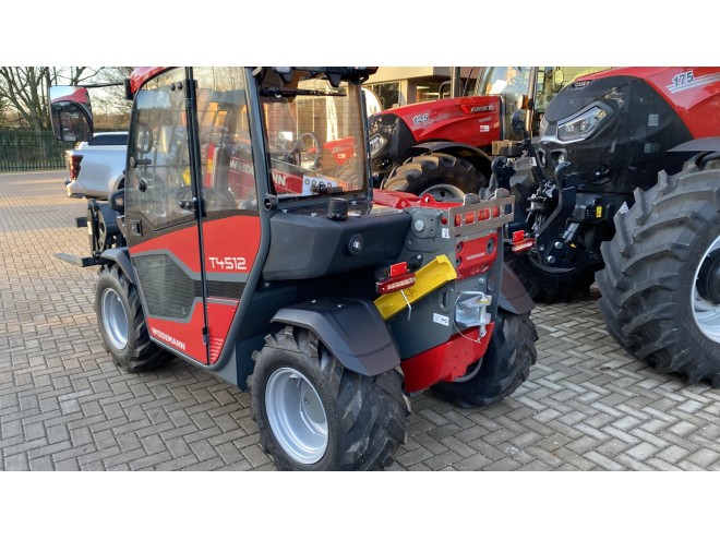 Weidemann 4512 T Premium with Euro headstock pallet tines