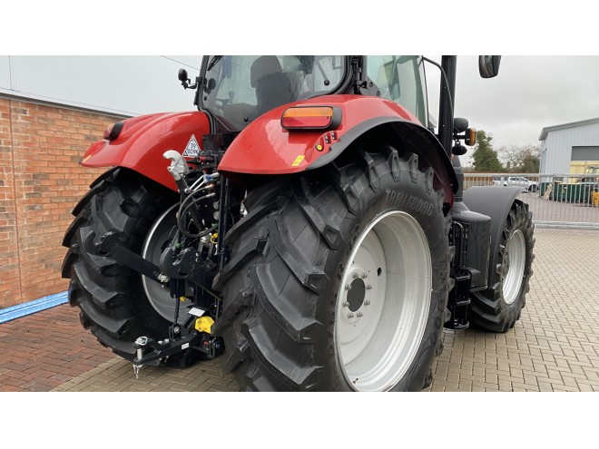 Case IH Puma 175 CVX Front Linkage Accuguide Ready