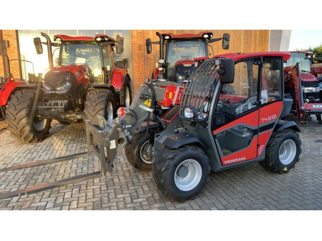 Weidemann 4512 T Premium with Euro headstock pallet tines