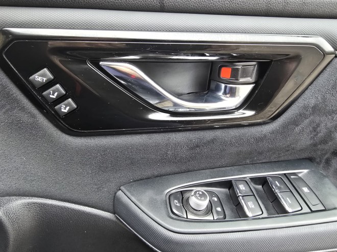 Subaru Forester 2.0i e-Boxer Touring 5dr Lineartronic