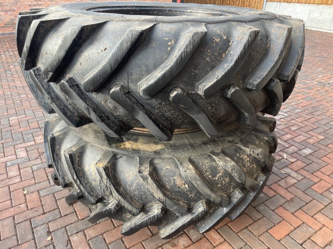 Stocks Duals 20.8R38 99% tread X8 clamps