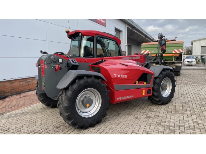 Weidemann 7035 C/W JCB Q fit headstock Demo