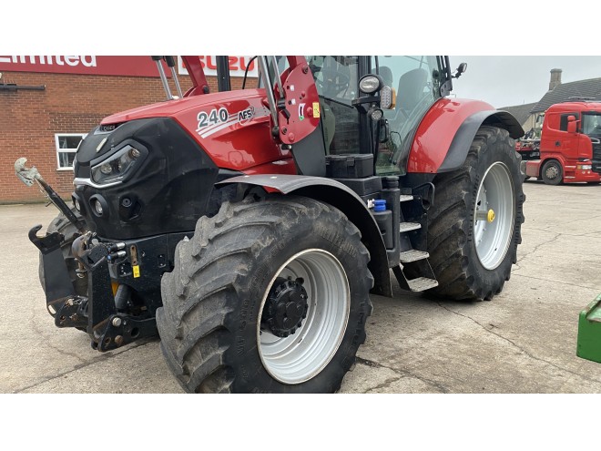 Case IH Puma 240 CVX C/W MX T418 Loader, Front linkage and front PTO Full Accuguide
