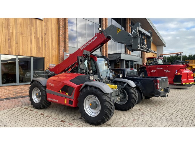 Weidemann 7035 C/W JCB Q fit headstock Demo