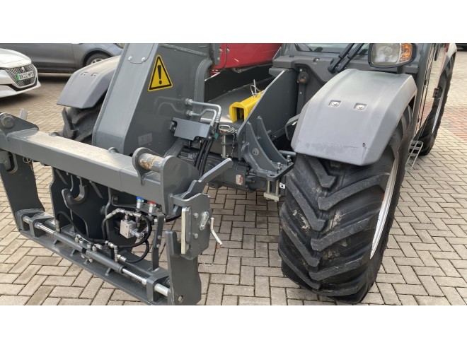 Weidemann 7035 C/W JCB Q fit headstock Demo