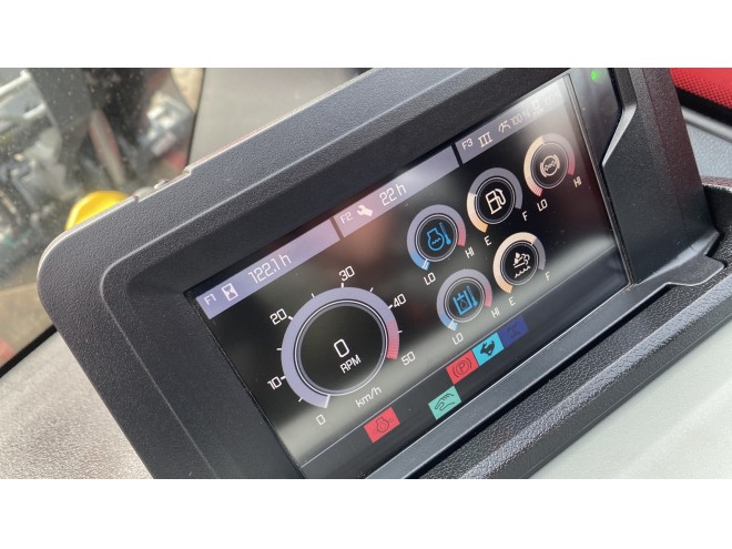 Weidemann 7035 C/W JCB Q fit headstock Demo