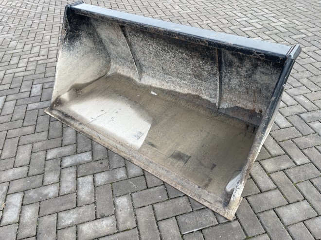 LWC loader bucket , euro 8 brackets 1.5 meter wide 0.42 cub