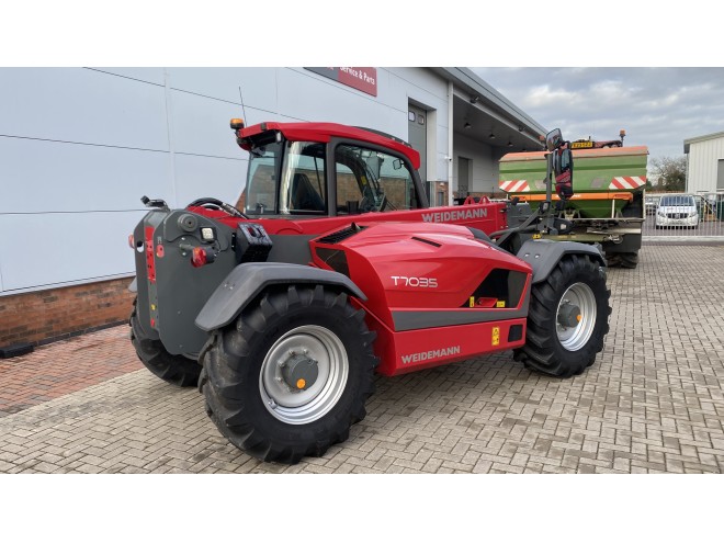 Weidemann 7035 C/W JCB Q fit headstock Demo