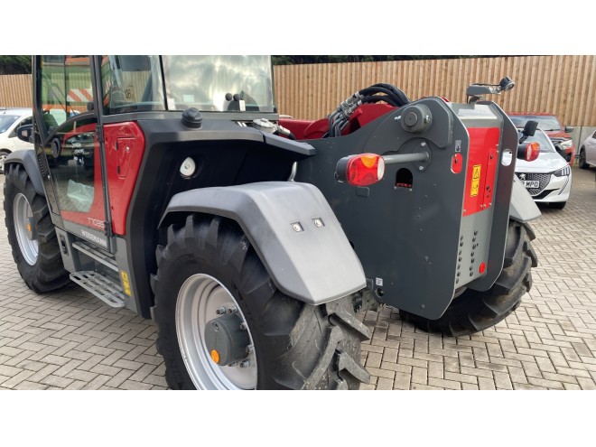 Weidemann 7035 C/W JCB Q fit headstock Demo