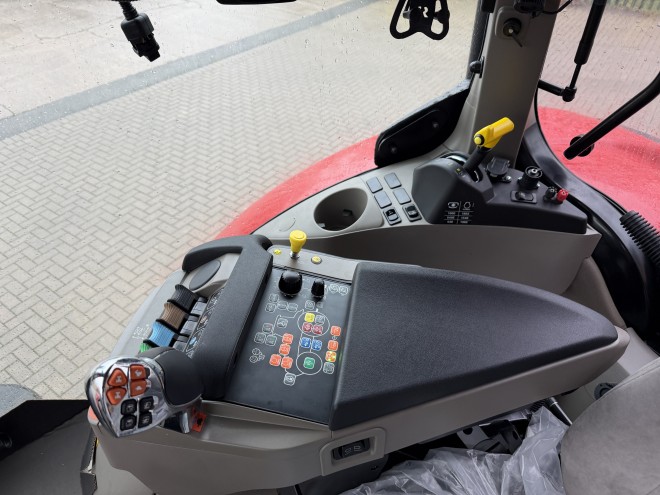 Case IH Puma 165 Multicontroller Full Powershift Front Linkage