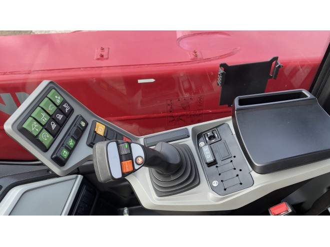 Weidemann 7035 C/W JCB Q fit headstock Demo