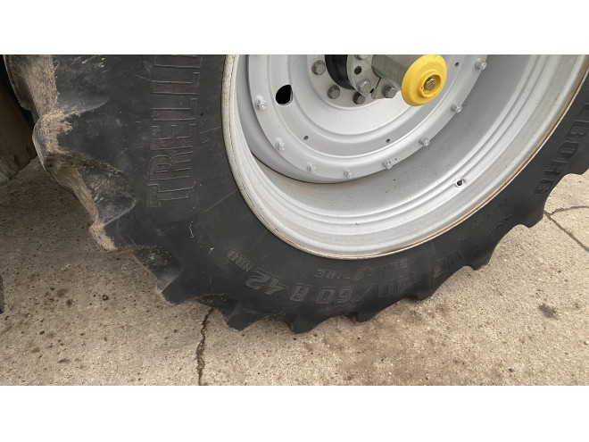 Case IH Puma 240 CVX C/W MX T418 Loader, Front linkage and front PTO Full Accuguide