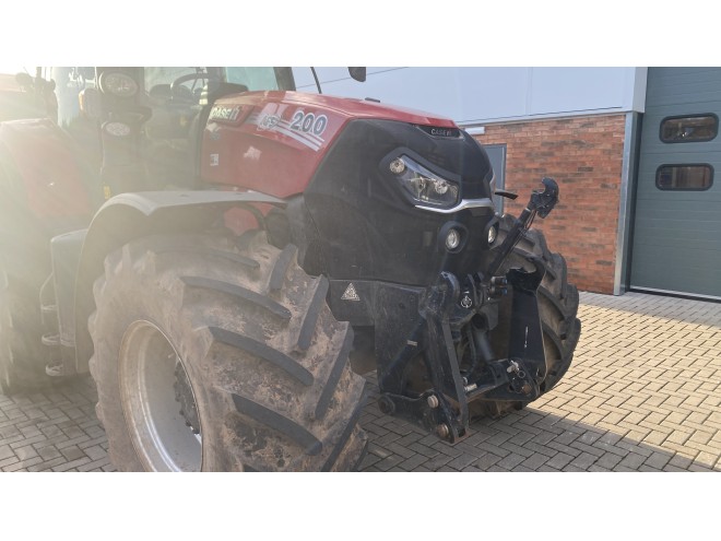 Case IH Puma 200 CVX Front Linkage Full Accuguide