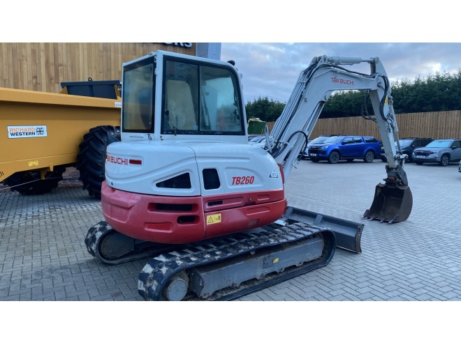 Takeuchi TB260 C/W Blade, Hammer line Quick hitch 2' bucket