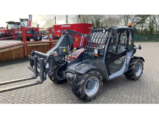 Weidemann T5522 Euro Headstock Low Profile Roof