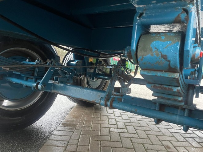 Warwick 14 Ton Grain trailer with grain chute