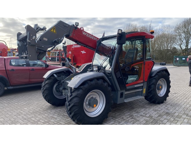 Weidemann 7035 C/W JCB Q fit headstock Demo