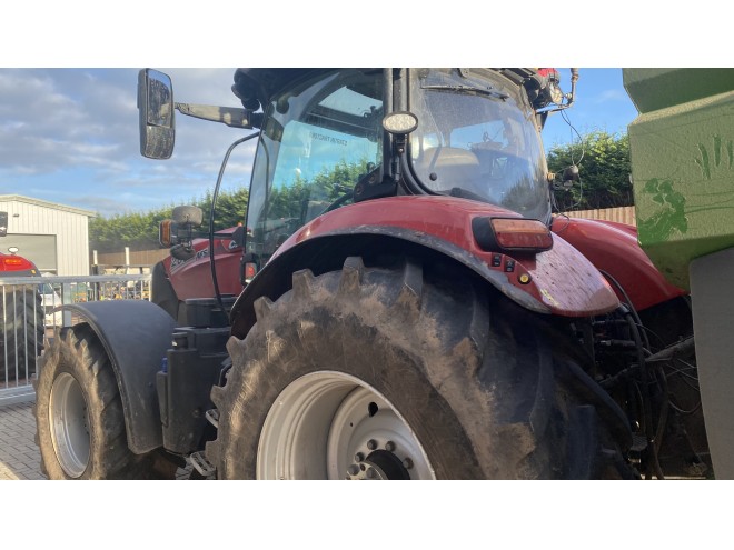 Case IH Puma 200 CVX Front Linkage Full Accuguide