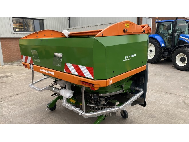 Amazone ZAV 2600 Profis Tronic V2 Disc Isobus with weigher Hopper cover and Parking wheels PTO Drive (OUT OF SEASON)