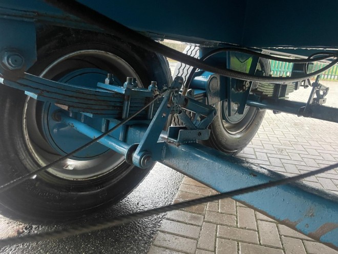 Warwick 14 Ton Grain trailer with grain chute