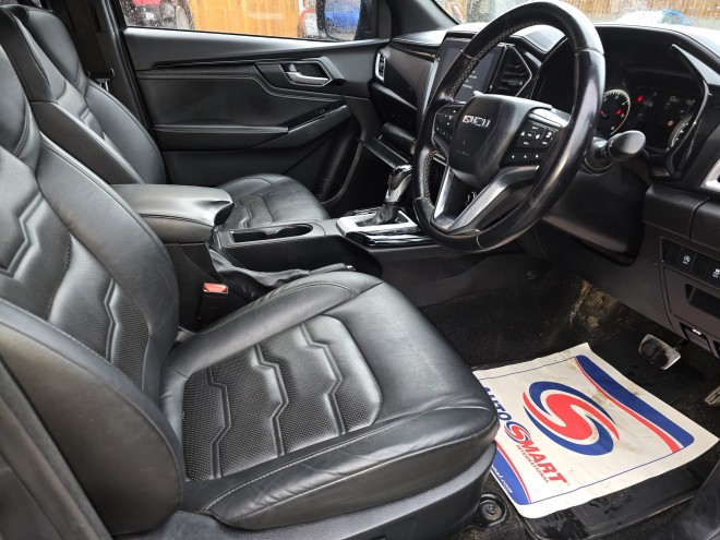 Isuzu D-max 1.9 V-Cross Double Cab 4x4 Auto